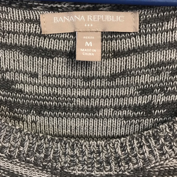 Banana Republic Grey sweater - Picture 2 of 5